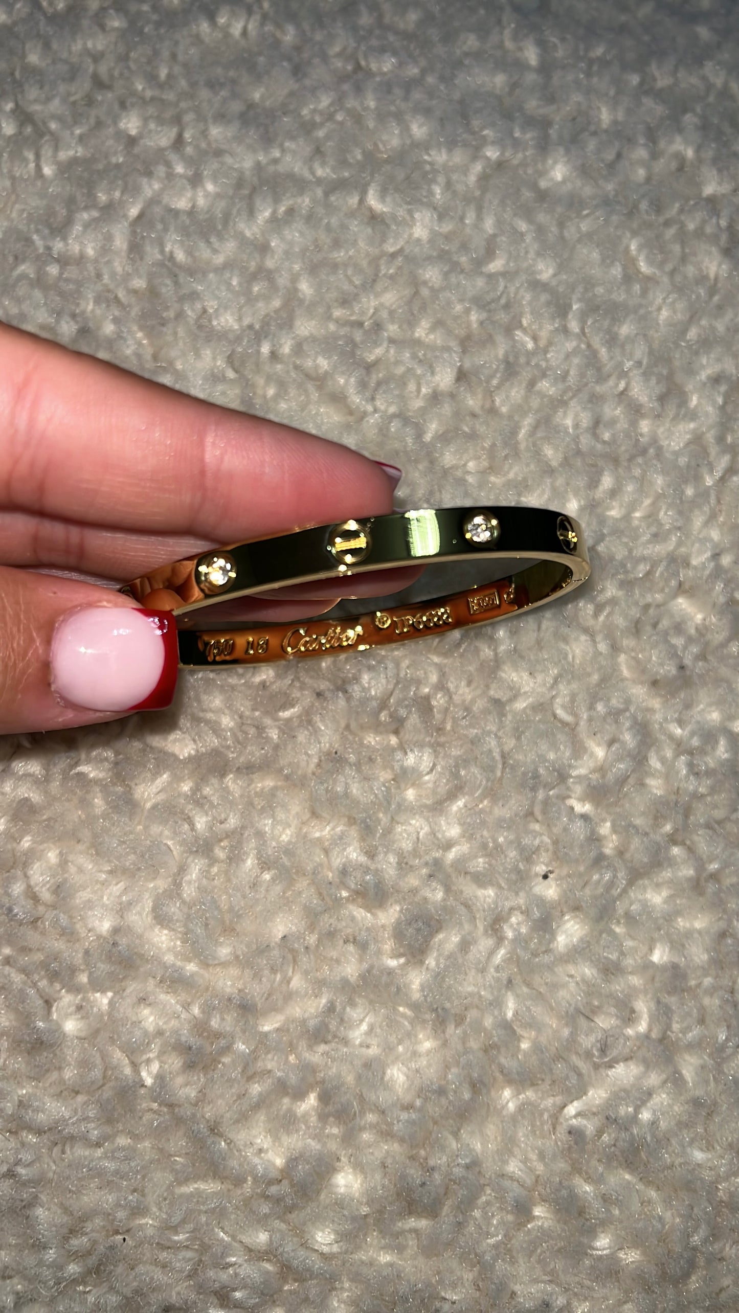 Bracelet love gravee strass 18