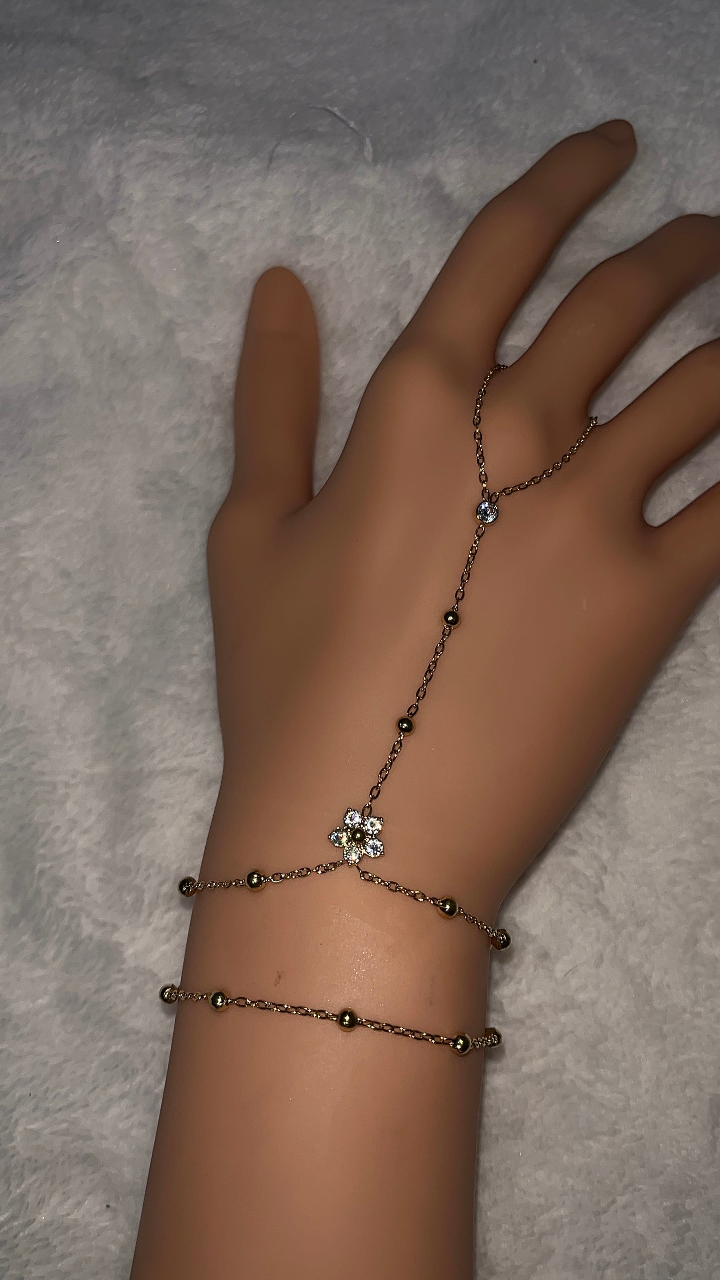 Chaine de main fleur