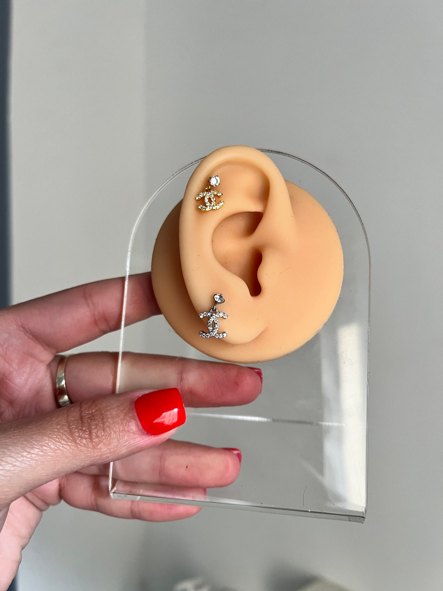 Piercing pendant