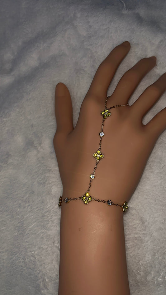 Chaine de main jaune