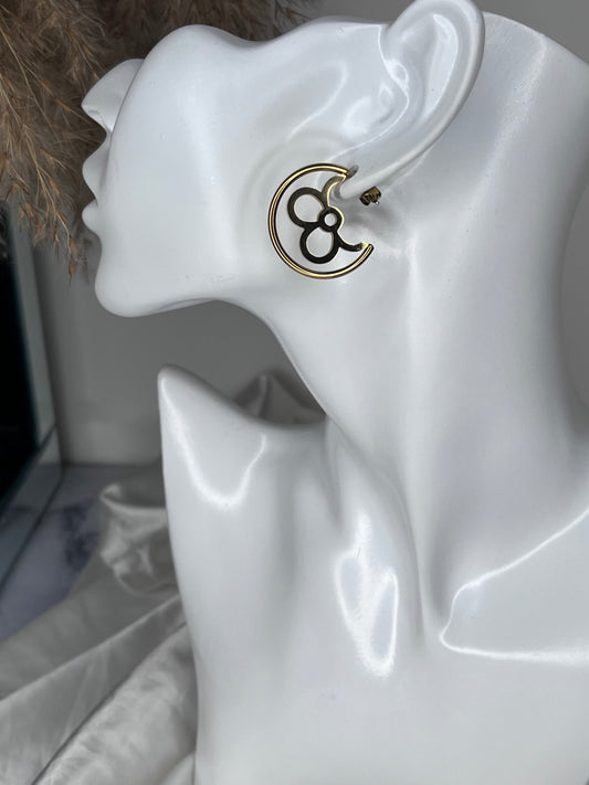 Boucle creole trefle